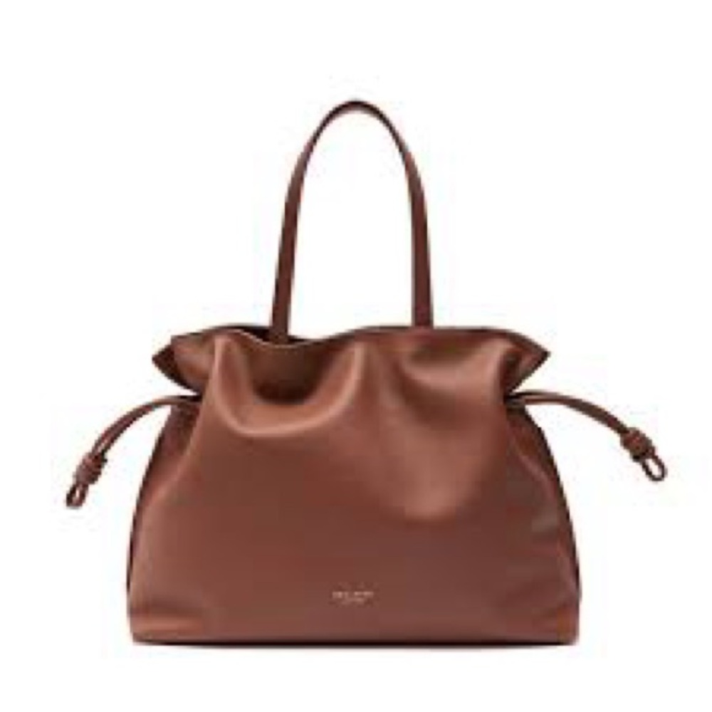 Esin Akan Emma Bag – Chic & Timeless Design